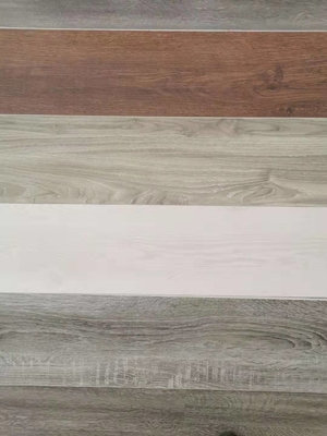 Planche auto-adhésive blanche de plancher de PVC de 6mm ignifuge