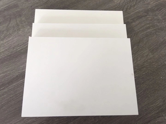 Panneau blanc de signe de mousse de PVC de la neige 0.45g/Cm3 25mm pour l'impression